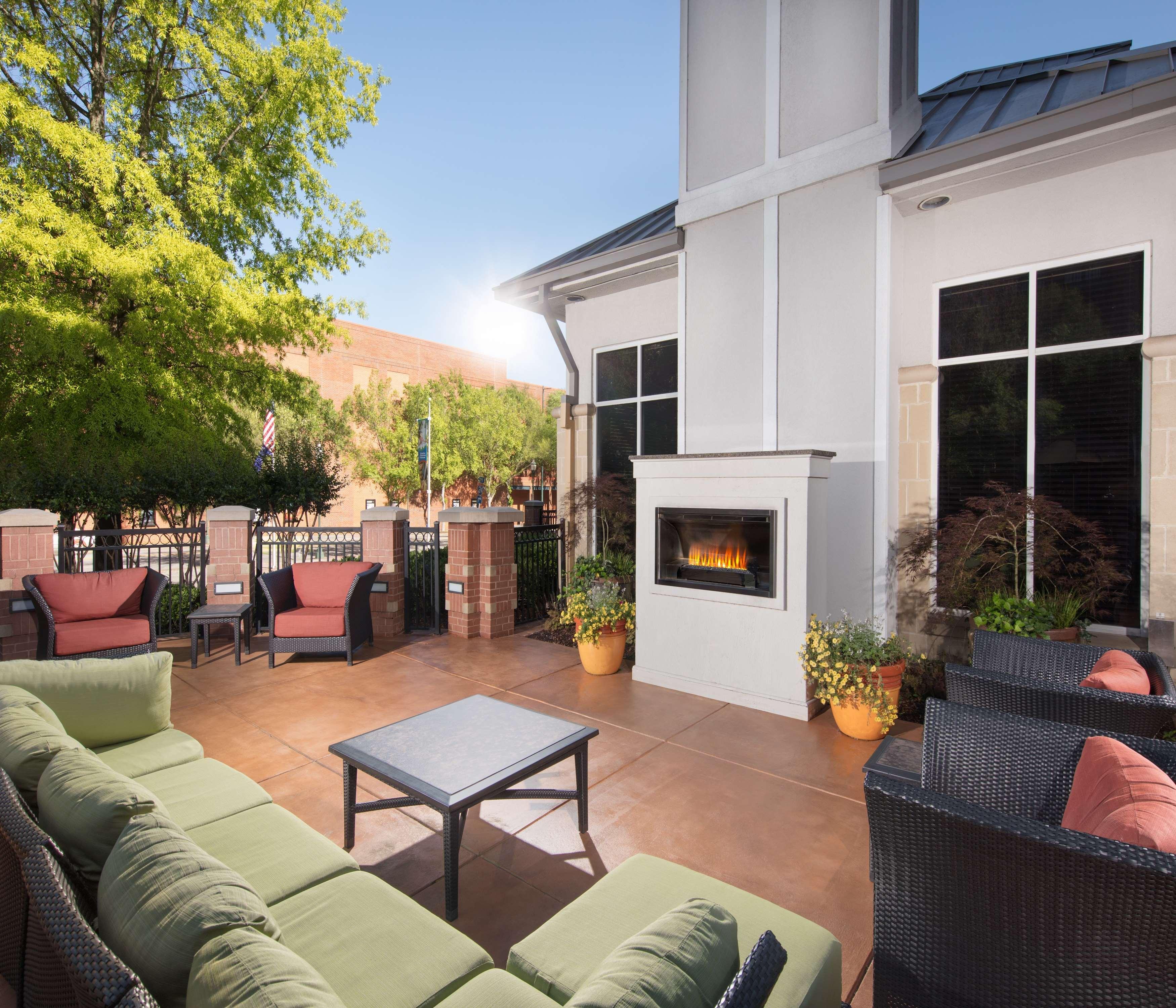 Hilton Garden Inn Chattanooga Downtown Exteriör bild