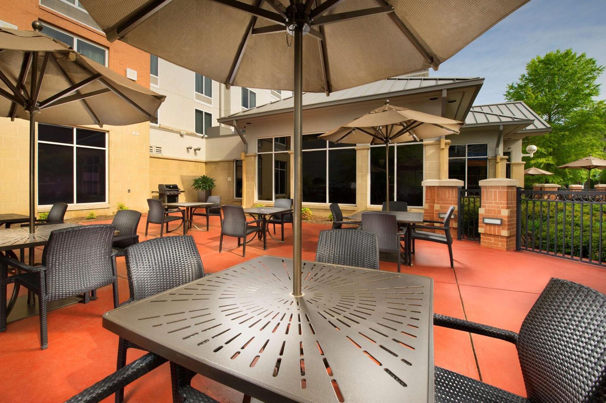Hilton Garden Inn Chattanooga Downtown Exteriör bild